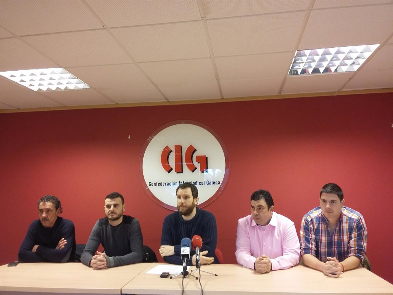 La CIG denuncia la situación de los trabajadores del 061 del área de Santiago 