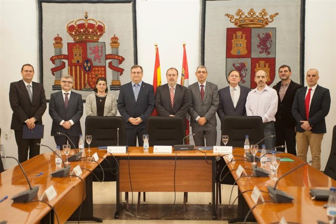 Firmantes del Acuerdo de centros en crisis.