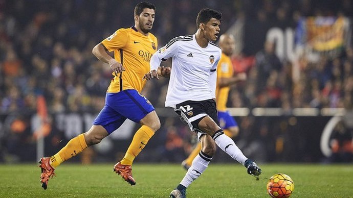 Danilo y Luis Suárez en el Valencia CF - FC Barcelona