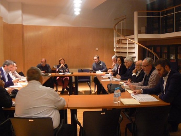 PSOE reunido con la comunidad educativa 