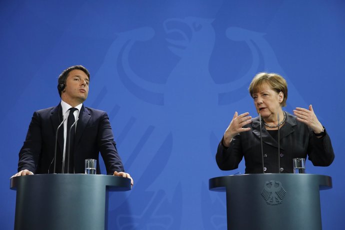 Merkel y Renzi durante una comparecencia en Berlín