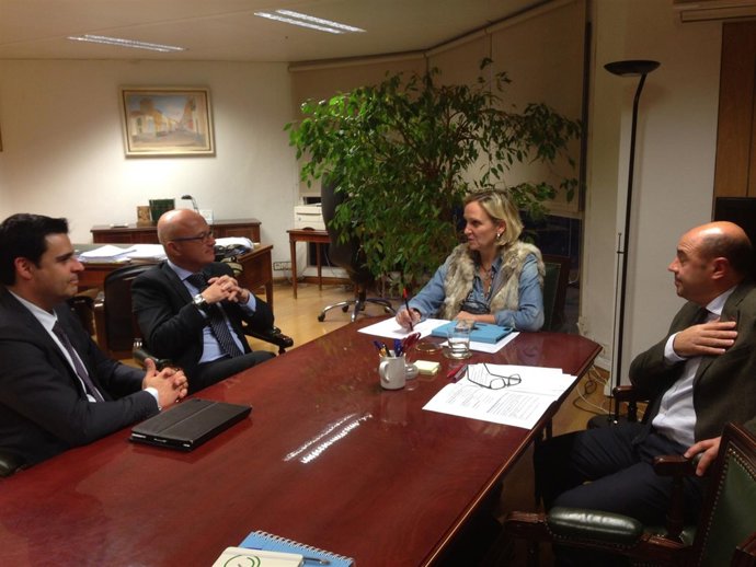 El consejero de Desarrollo Económico, Empleo y Turismo, Juan Hernández