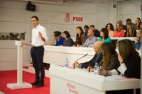 Sánchez, ante los 'barones' del PSOE: "No ambiciono un sillón, sino unos ideales. No me preocupa mi futuro"