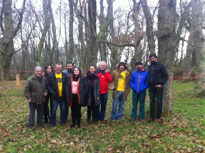 Parlamentarios de En Marea se reúnen con representantes de Salvemos Catasós