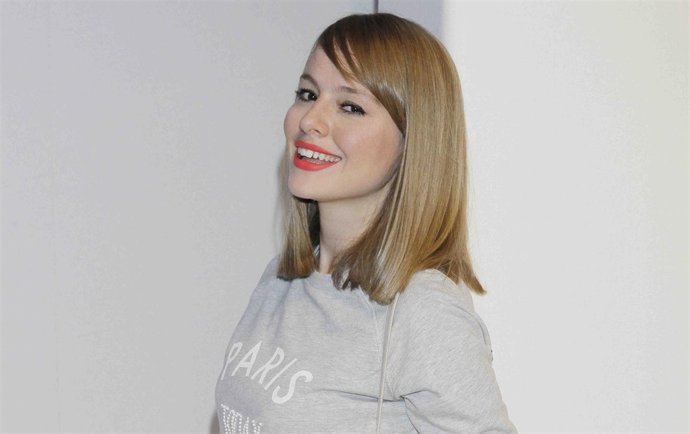 Esmeralda Moya piensa volver a ser mamá y feliz trabajando con Jon Kortajarena