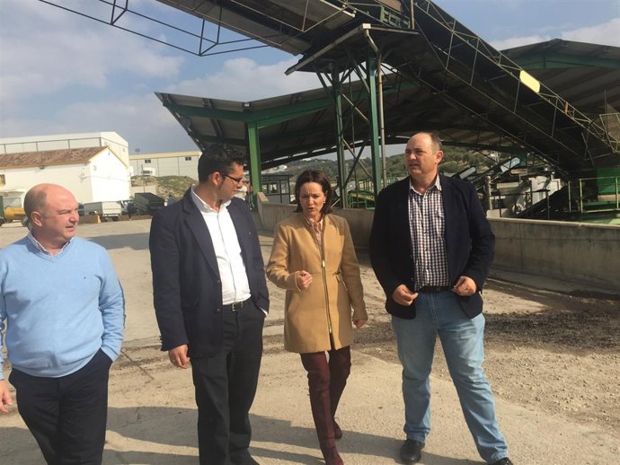 Visita de la delegada del Gobierno andaluz en Córdoba, Rafi Crespín, a Espejo