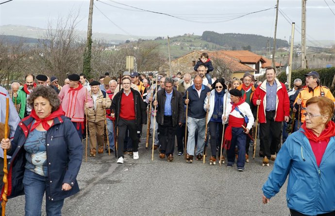 Revilla participa en la subida en albarcas a La Montaña