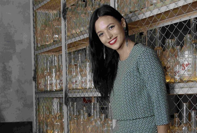 ELISA MOUILAA / JOSEFINA BLANCO