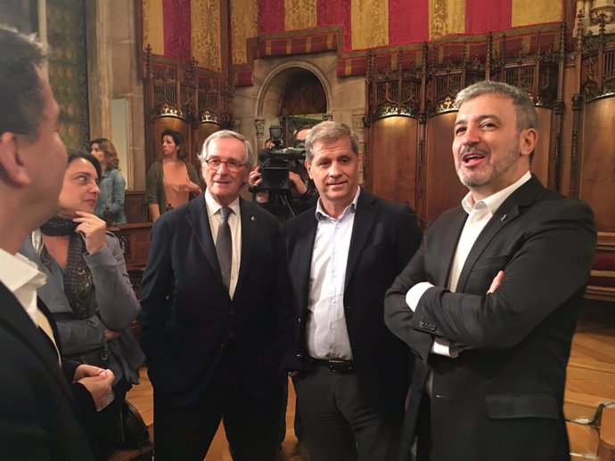 Xavier Trias (CiU), Alberto Fernández (PP) y Jaume Collboni (PSC)