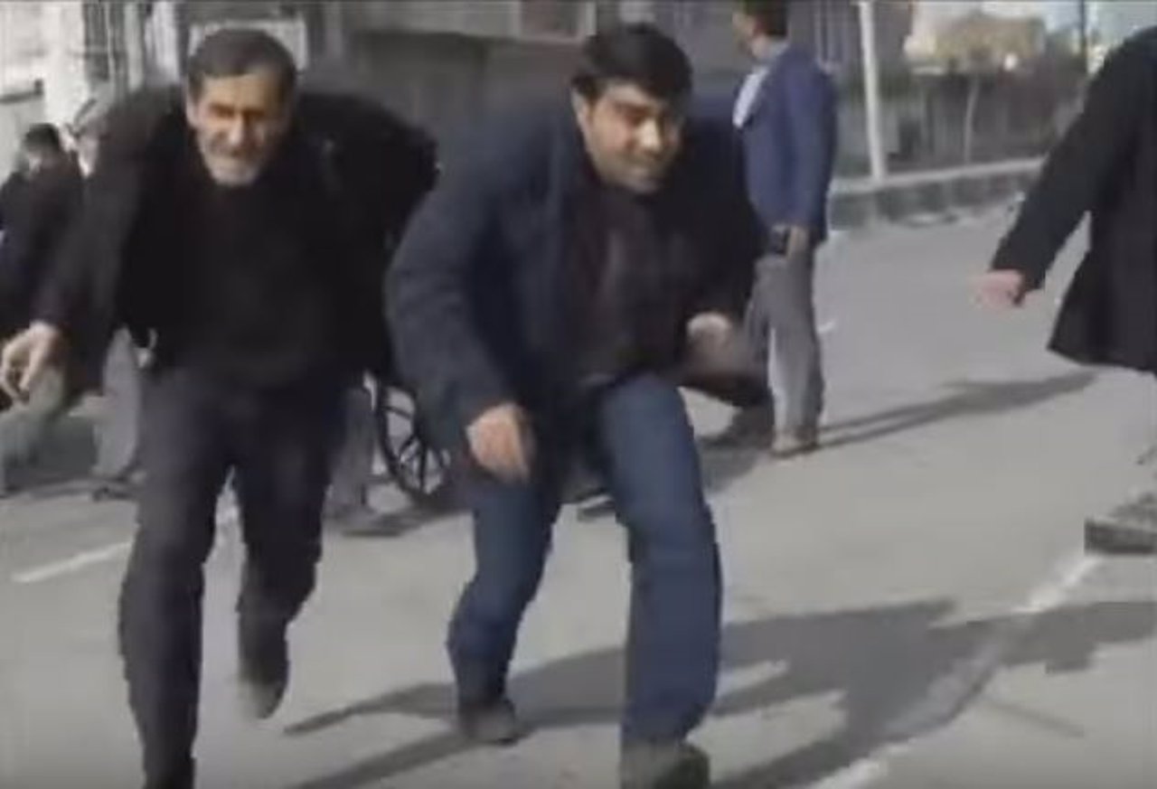 Civiles atacados por las fuerzas de seguridad en Cizre, Sirnak