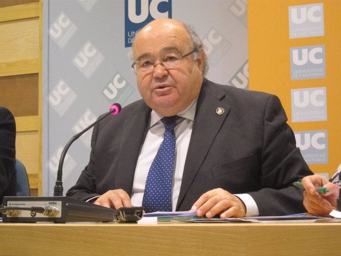 El rector, José Carlos Gómez Sal