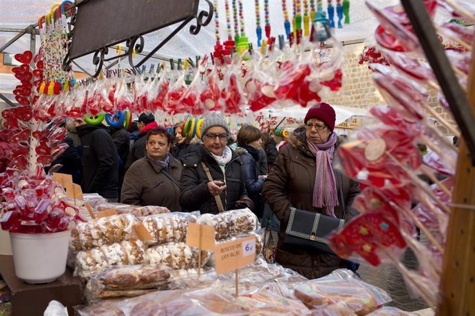 Mercadillo de San Blas en Pamplona.