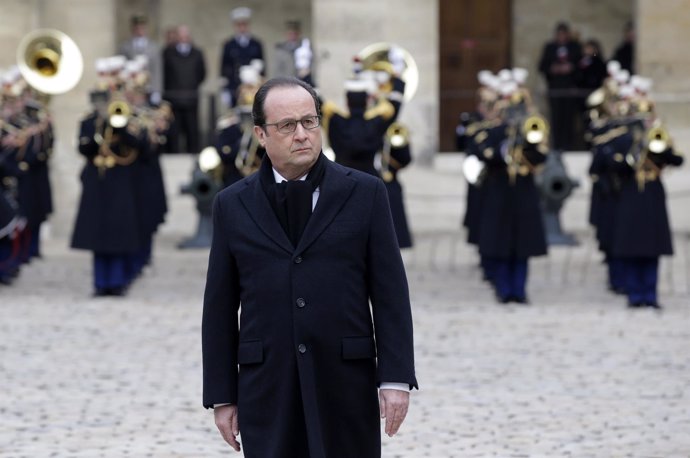 Francois Hollande en el homenaje a las víctimas de Francia