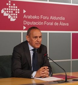 El diputado general de Álava, Ramiro González, 