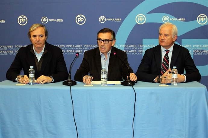 Jorge Azcón, Luis María Beamonte y Eloy Suárez