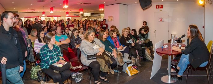 Isasaweis en una de sus presentaciones