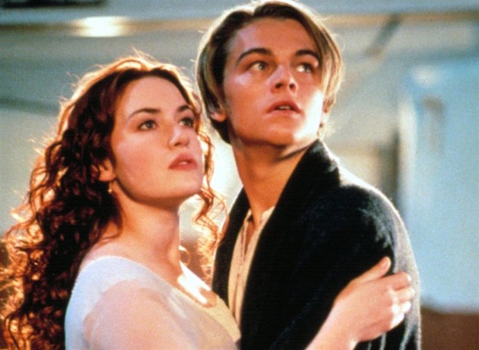 TITANIC, Kate Winslet and Leonardo DiCaprio, 1997. TM and Copyright (c) 20th Cen