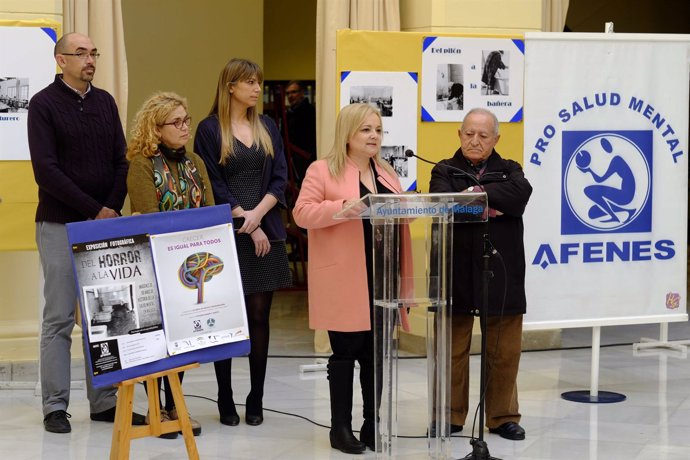 Francisca Bazalo presenta la exposición 'Del horror a la vida'