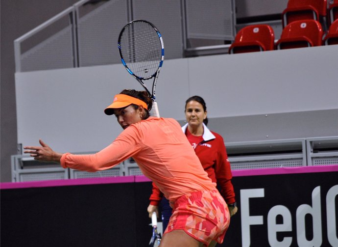 Garbiñe Muguruza en un entrenamiento de Copa Federación