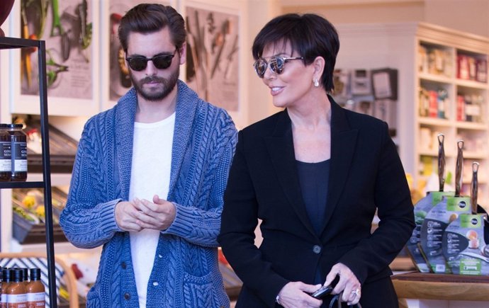 Calabasas, CA - Kourtney Kardashian and Scott Disick were seen registering for w