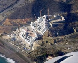Hotel De El Algarrobico