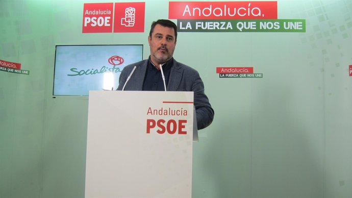 El secretario general del PSOE de Huelva, Jesús Ferrera.