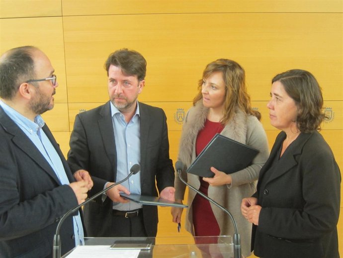 Alonso y Barreto, en la firma del Teide