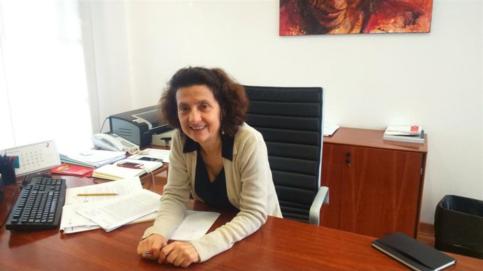 Fina Santiago en su despacho 