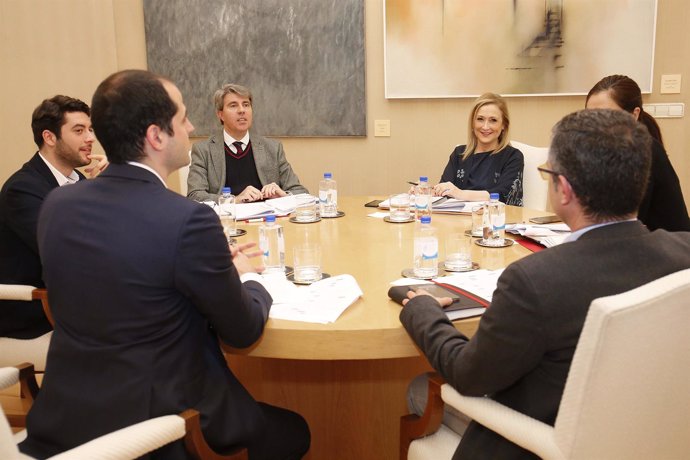 CIFUENTES SE REÚNE CON IGNACIO Aguadola Presidenta De La Comunidad De Madrid, Cr