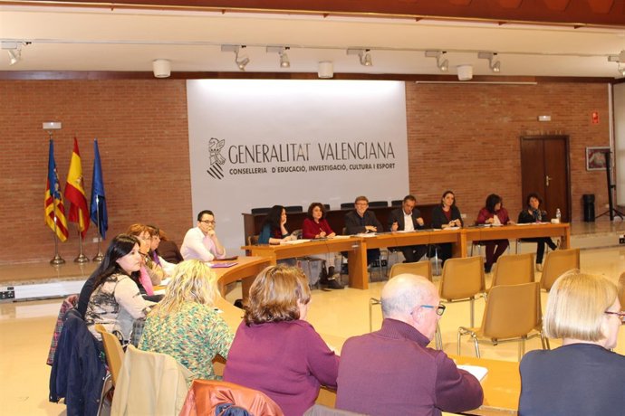 Educación crea una mesa de trabajo para un plan contra actitudes machist