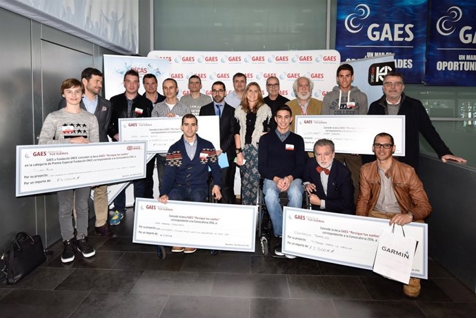 IV edición de becas GAES 'Persigue tus sueños'