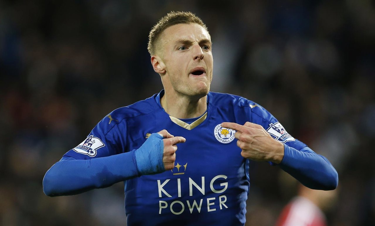 Vardy pasa a la historia goleadora de la Premier