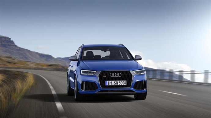 Audi RS Q3 performance