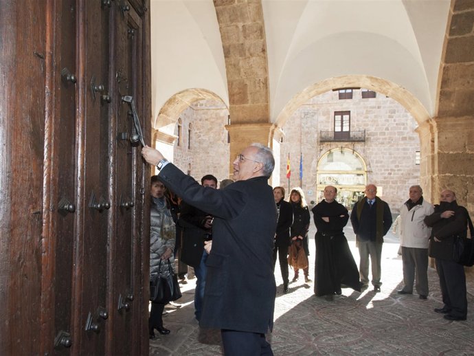 Puerta monasterio Yuso