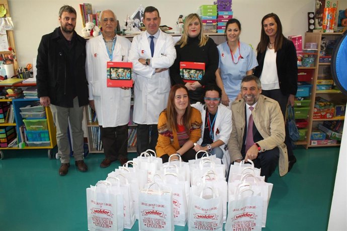 Wolder dona tablets e ebooks a Valdecilla