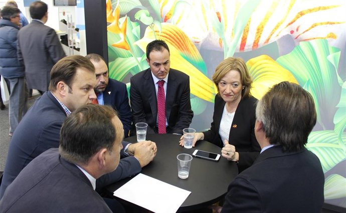 Carmen Ortiz se reúne con Asociafruit.