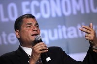 Correa se pregunta quién va a resarcir el daño hecho a Assange y a Ecuador