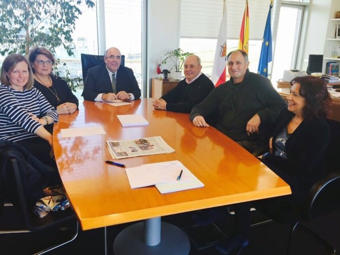 Representantes regionalistas se reúnen con Oria