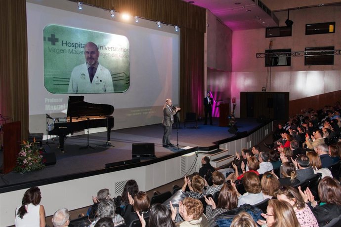 Homenaje a profesionales sanitarios