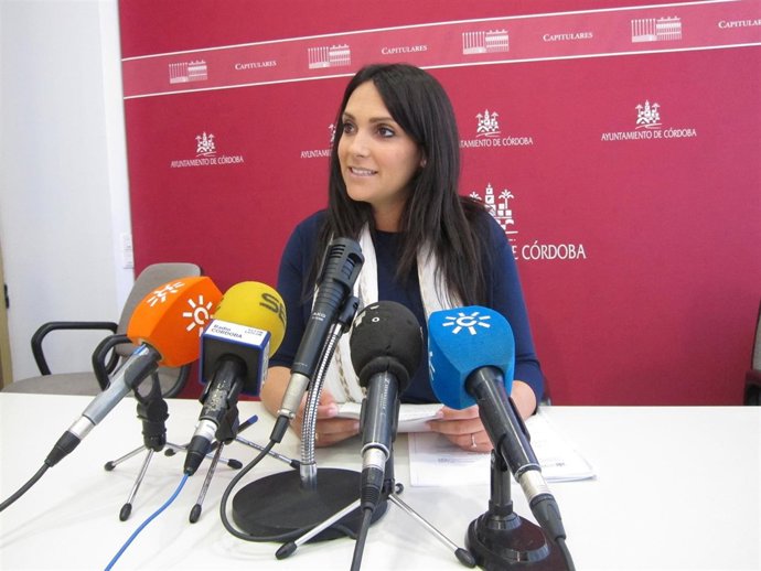 La portavoz del PSOE en el Ayuntamiento de Córdoba, Carmen González