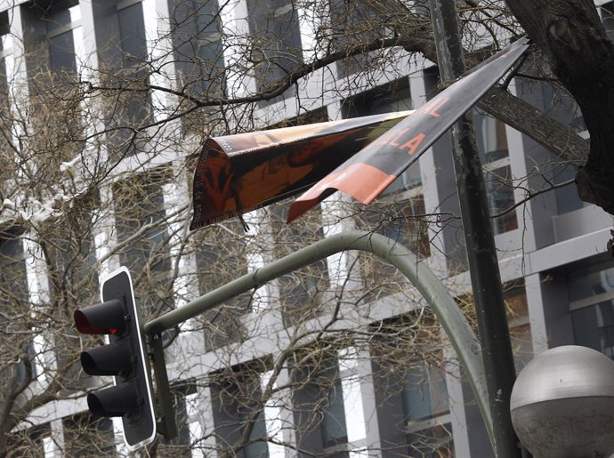 Recursos de viento, temporal, hojas, otoño