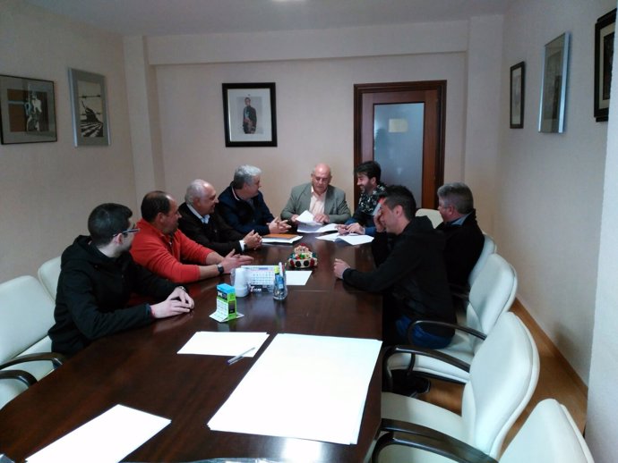 Reunión del delegado de Agricultura de la Junta en Jaén con el alcalde de Huesa