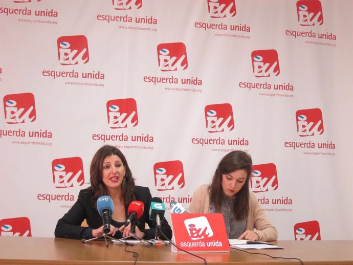 Yolanda Díaz y Eva Solla, de Esquerda Unida, en rueda de prensa