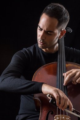 El violonchelista Guillermo Pastrana