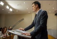 Sánchez proposa a Rajoy una reunió aquest dimecres al Congrés
