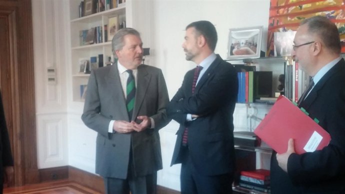 Santi Vila y Méndez de Vigo