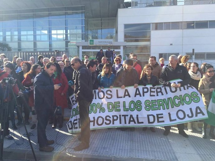 Concentración de la Plataforma por la apertura del Hospital de Loja