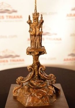 El premio lo concede anualmente Grupo Abades y Tour Cofrade. 