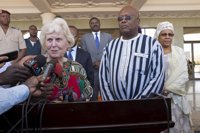 La rehén australiana de AQMI pide la liberación de su marido para volver al trabajo en Burkina Faso