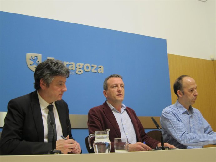 Trívez (PSOE), Rivarés (ZeC) y Asensio (CHA)